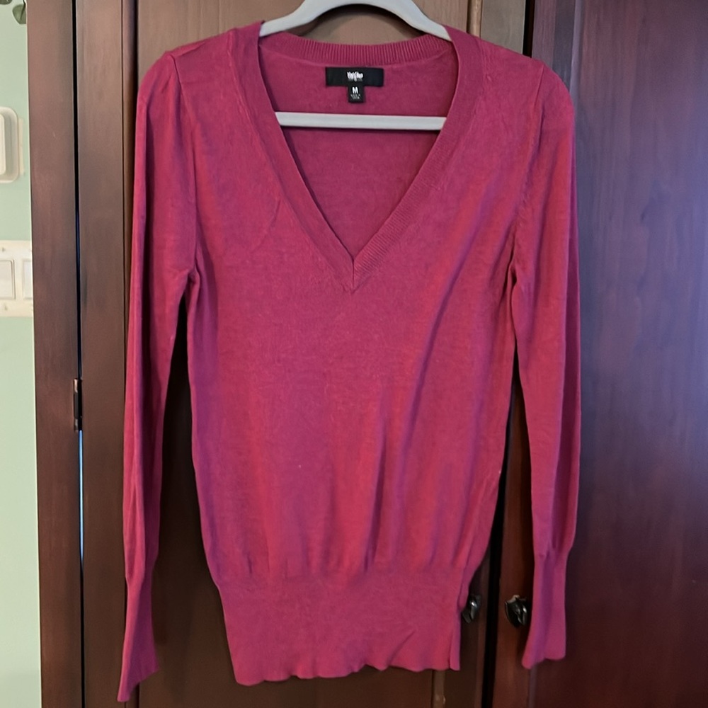 Two Mossimo Sweaters - image 6